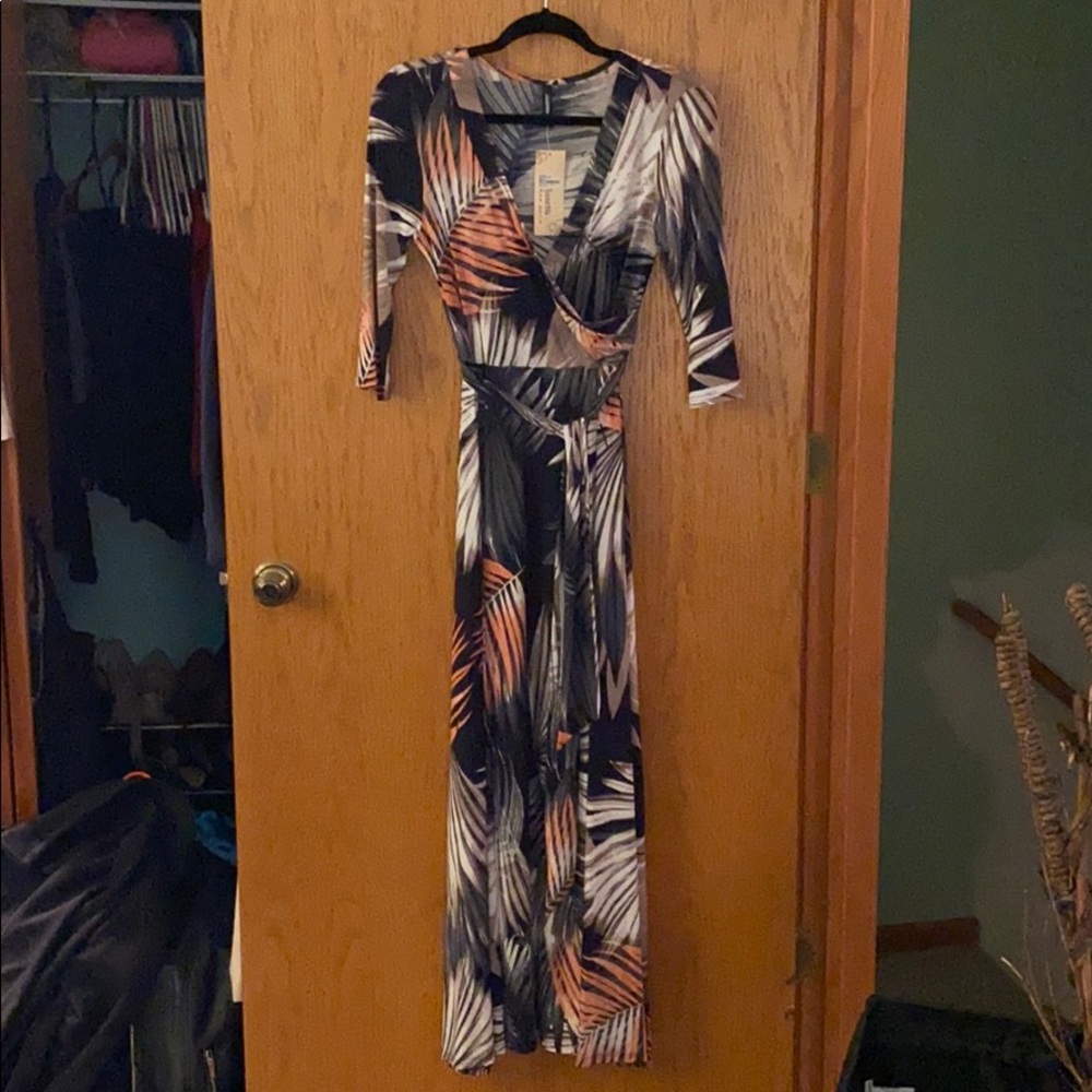Leaf Print Maxi Dress
